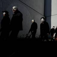 Masky působily až strašidelně