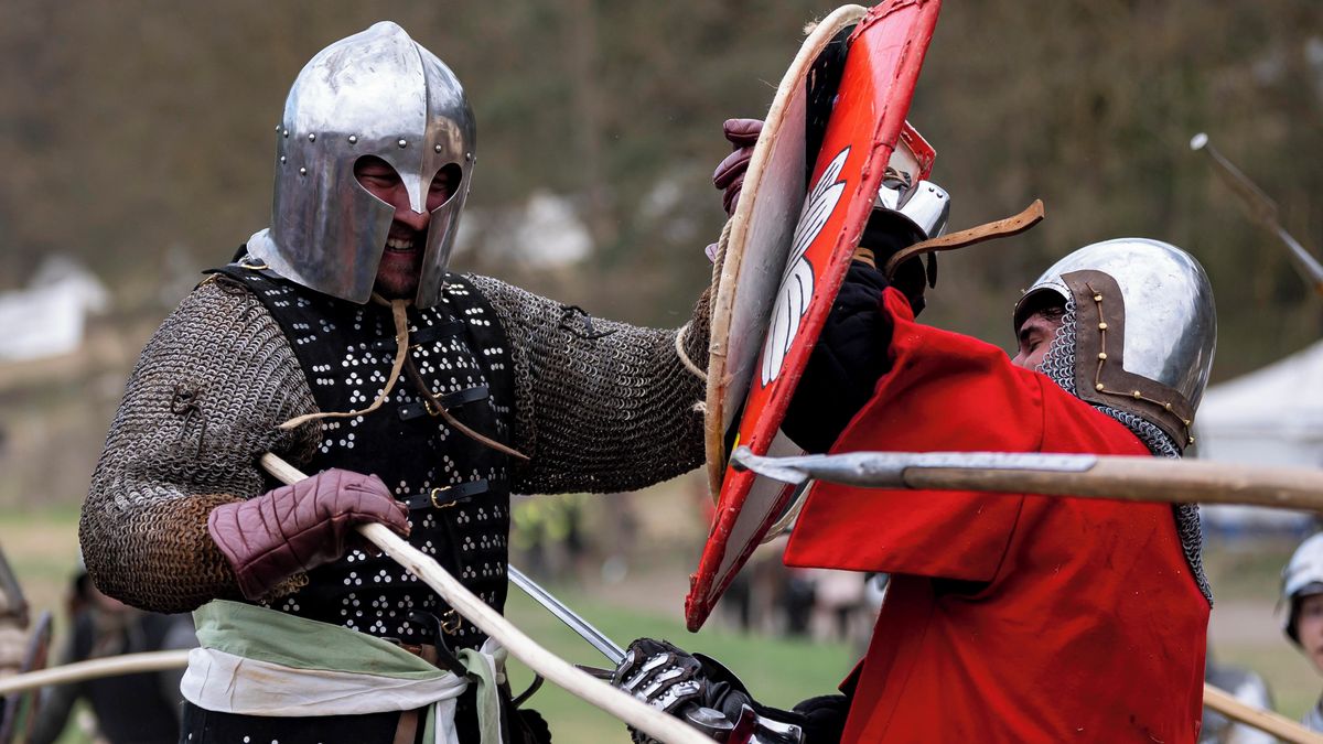 FOTO: Libušín ožil dějinami. Vojenská historie českých zemí v jedné bitvě