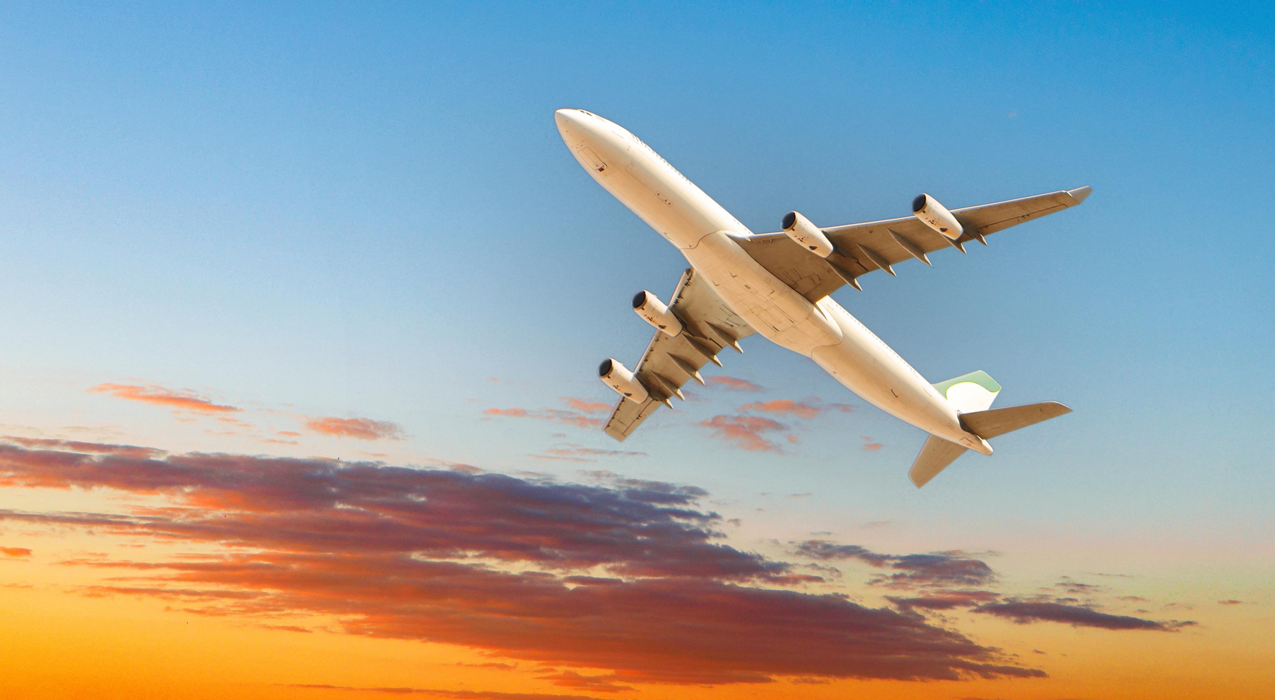 Có an toàn để đặt vé máy bay vào mùa hè không? Đông Nam Á có thể gặp vấn đề, phân tích từ Ý cảnh báo