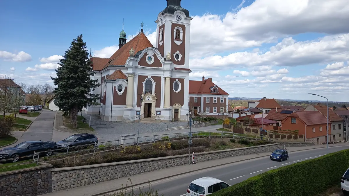 Opravy hned po Velikonocích zkomplikují dopravu mezi Veselím nad Moravou a Strážnicí