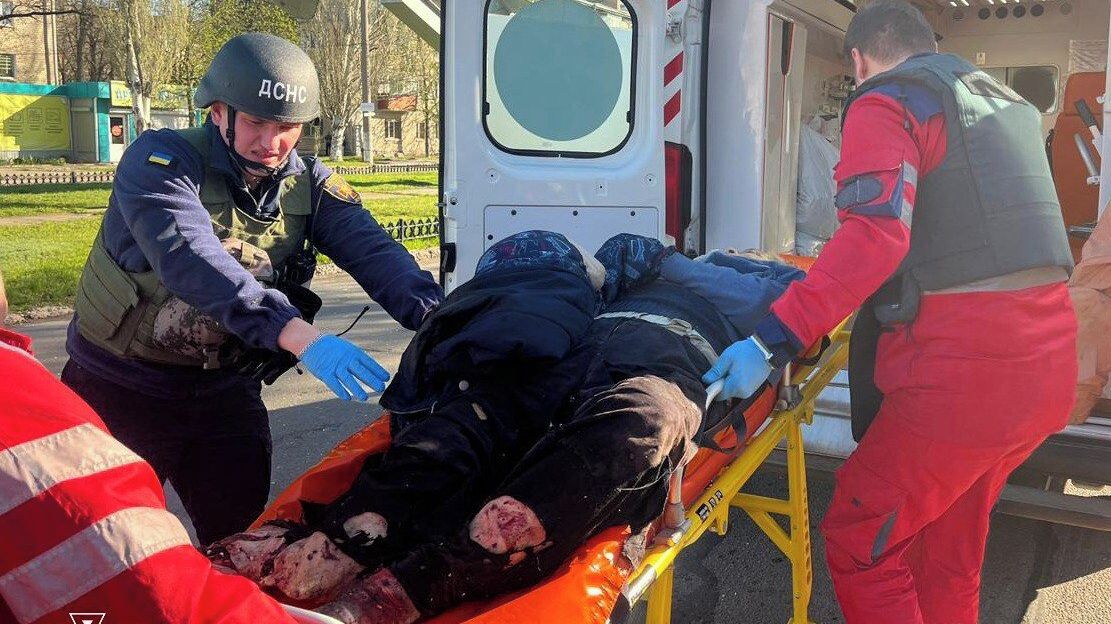 Ruský dron během velikonočního příměří zasáhl ukrajinskou sanitku