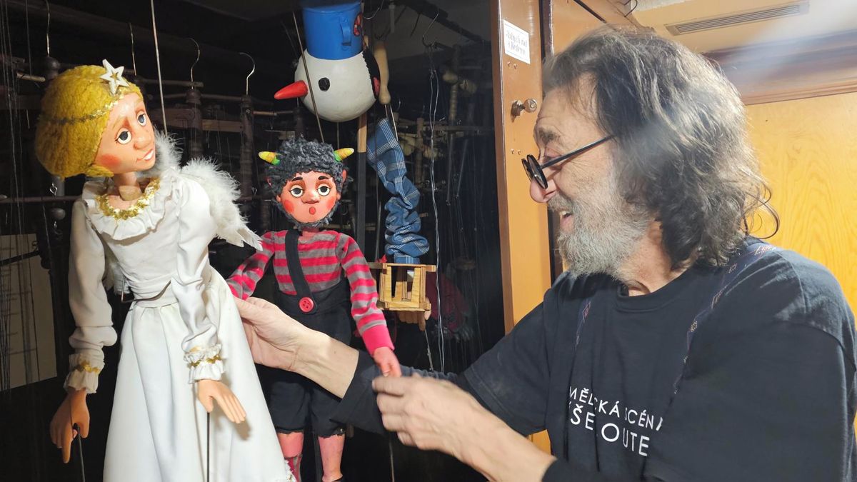 Říše loutek spojená s autorem apoštolů na orloji znovu ožila v podzemí knihovny