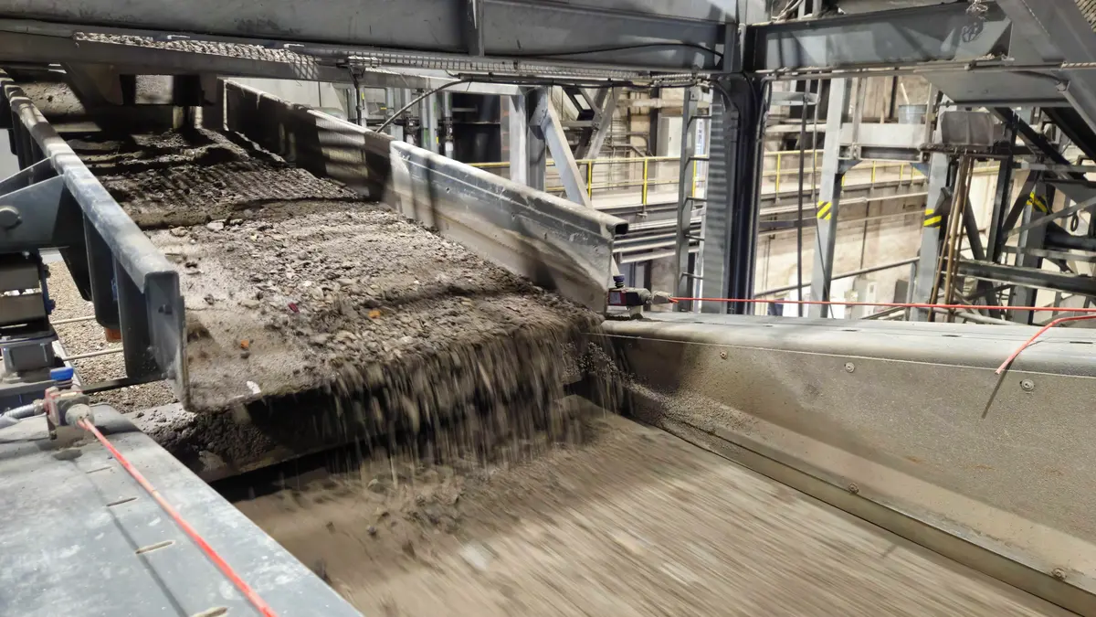 Brněnská třídička odpadu jako jediná v Česku separuje i milimetrové neželezné kovy