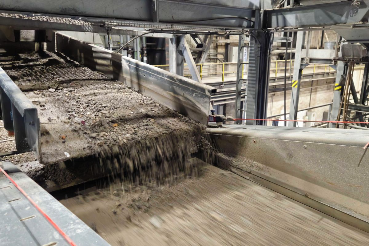 Brněnská třídička odpadu jako jediná v Česku separuje i milimetrové neželezné kovy