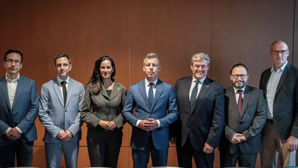 Bez peněz EU není možné nastartovat maďarské hospodářství, uvedl Magyar