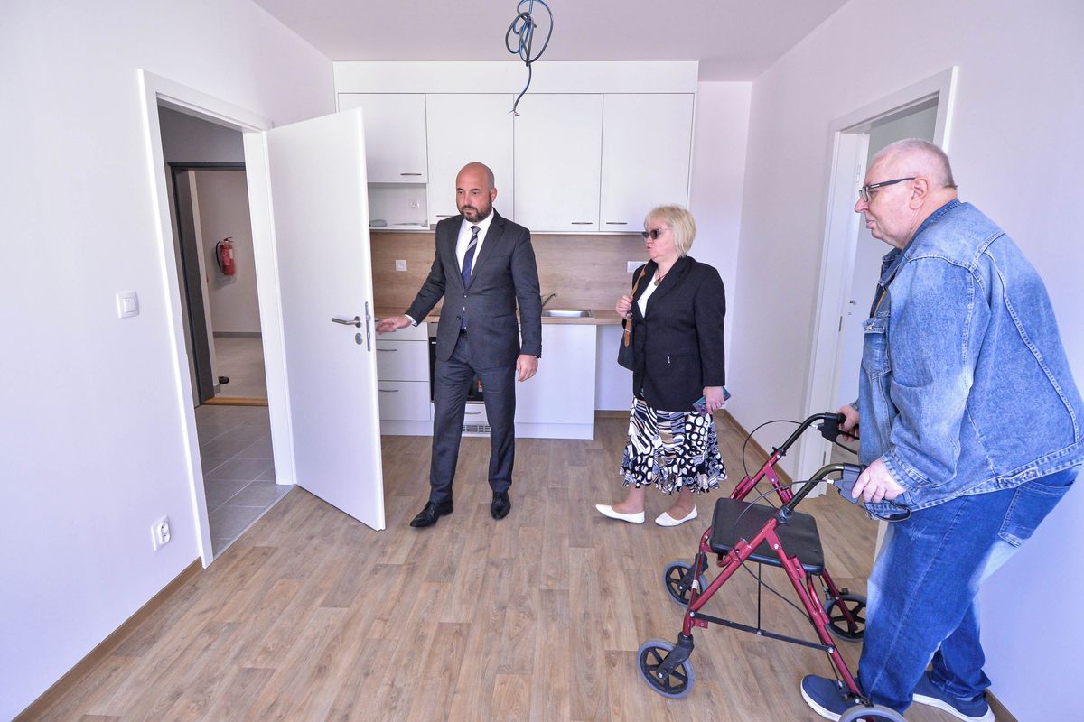 S kulturákem, který proslavil Miloš Jakeš, je amen. Místo něj jsou byty 