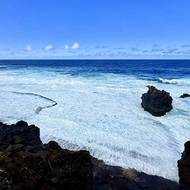 Přírodní bazén byl v důsledku Therese toho dne poněkud rozbouřený.