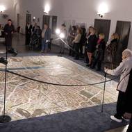 Záběr z vernisáže výstavy