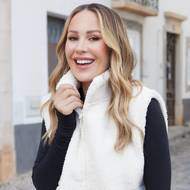 Hřejivá vesta, F&F, 699 Kč 