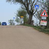 Unikátní dopravní značky u Mohelna na Třebíčsku mají chránit kriticky ohrožené sysly před koly aut a motorek.