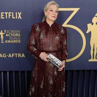 Šaty Prada s potiskem vynesla na cenách SAG Actor Awards už v roce 2024.