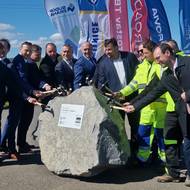 Na zahájení stavby přijela i delegace z Polska.