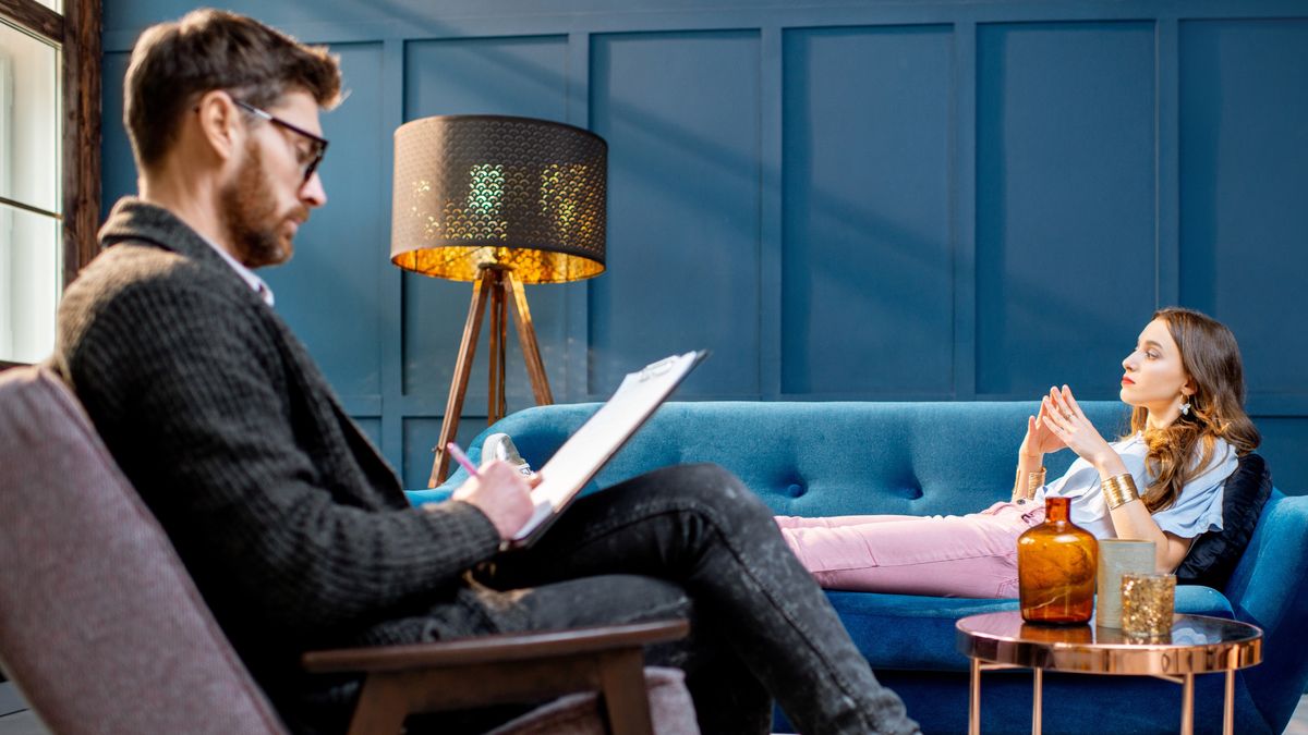 Kouč, nebo psychoterapeut? Univerzální rady nečekejte ani od jednoho