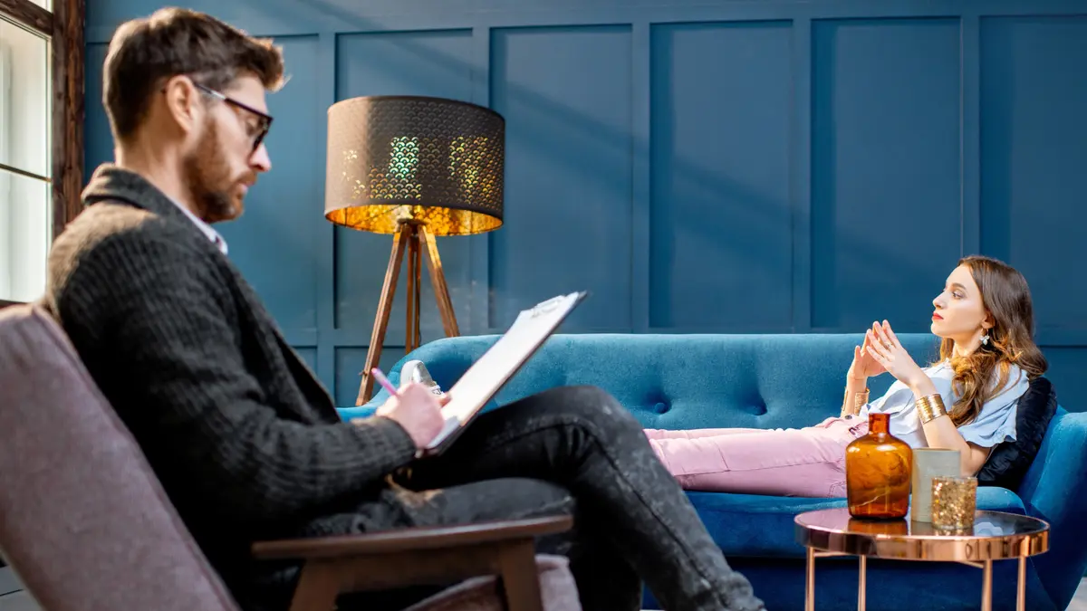 Kouč, nebo psychoterapeut? Univerzální rady nečekejte ani od jednoho