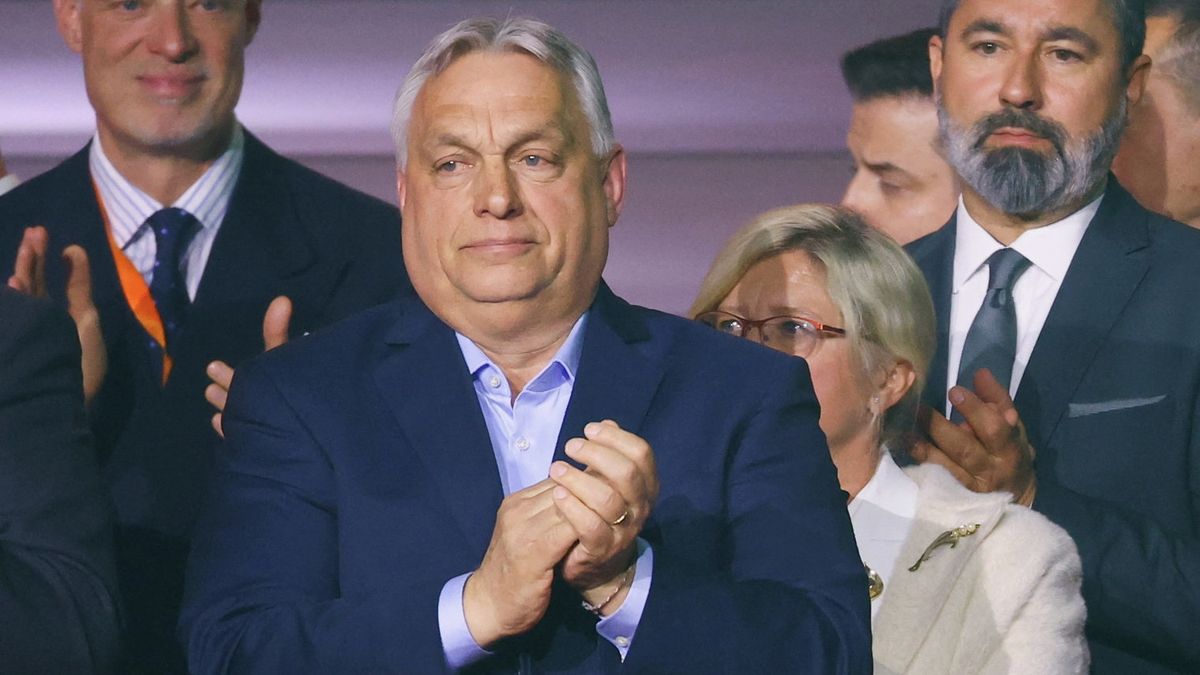 Poražený Orbán gratuloval Péterovi Magyarovi k vítězství