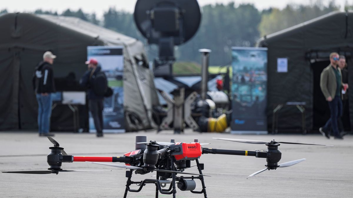 Česká armáda pořídí do dvou let 3000 dronů