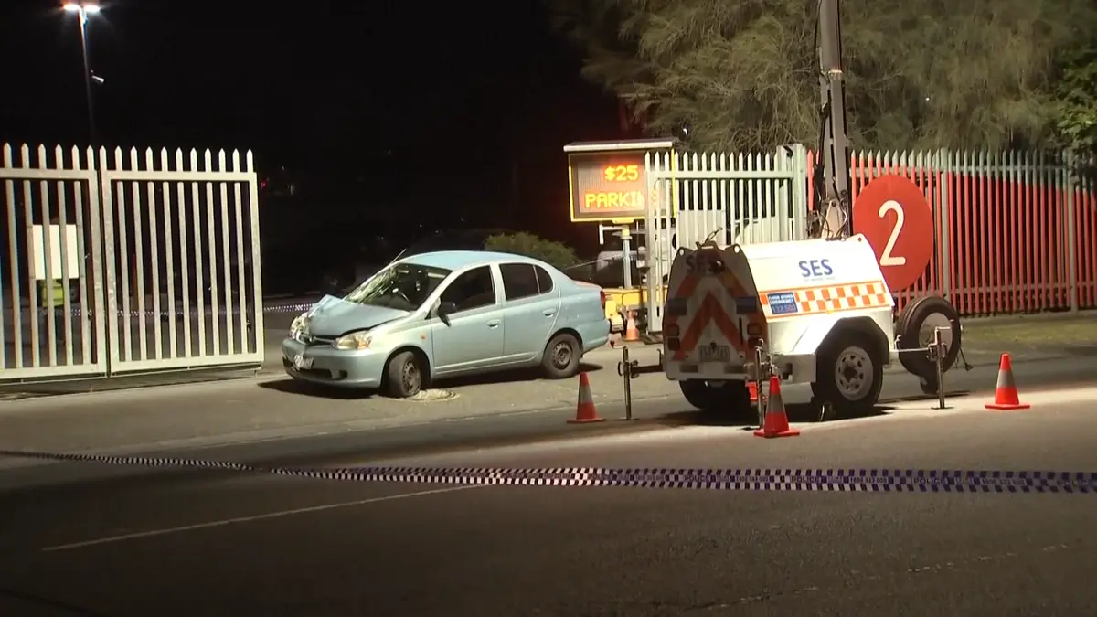 Auto vjelo do lidí na festivalu v Melbourne, jeden člověk na místě zemřel