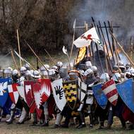 Formace, povely, kov. Starověk v pohybu.