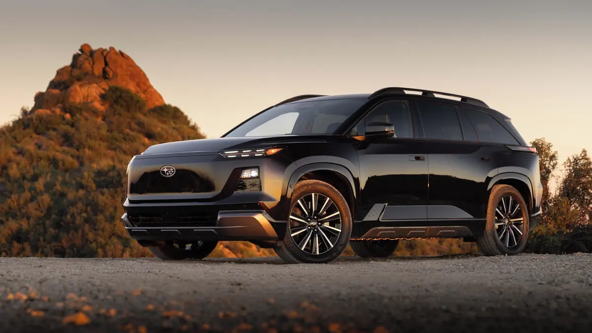 Nové Subaru Getaway nabídne tři řady sedadel a 420 koní