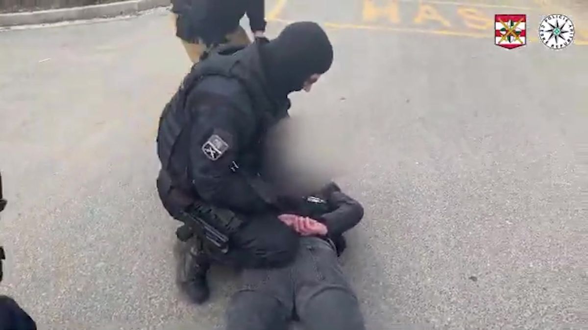 Falešný oddací list za tisíc euro? Pro cizince v Brně žádný problém, došlápli si na ně policisté