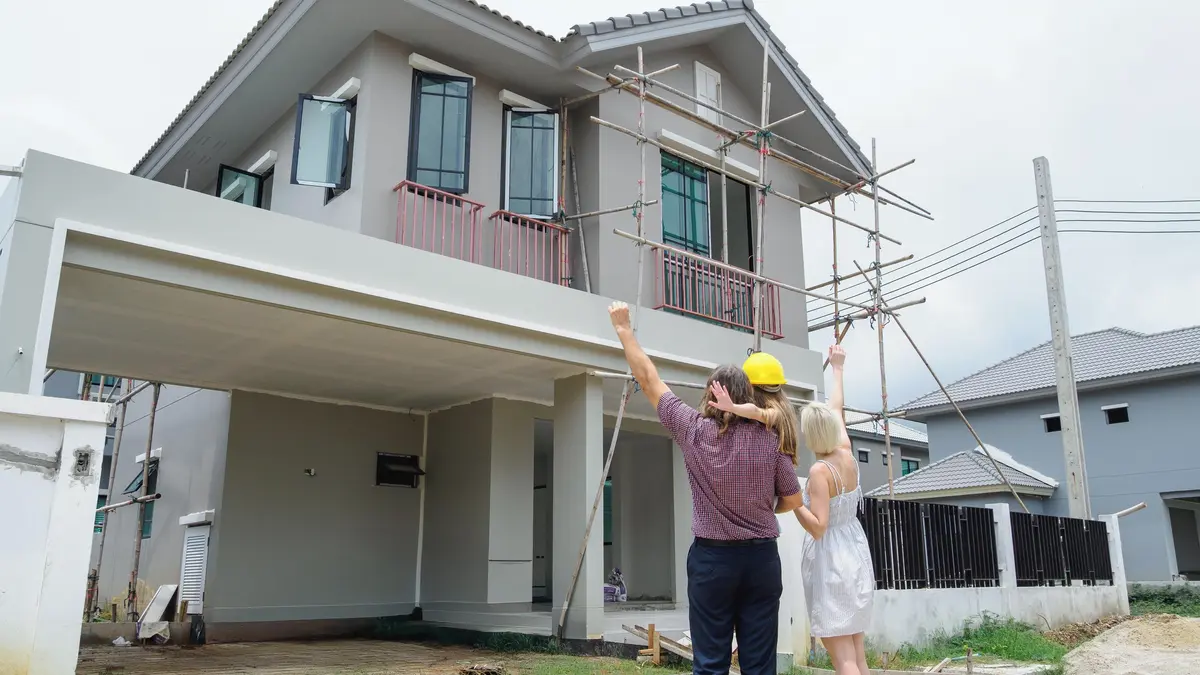 Stavět letos, nebo ještě čekat? Češi se k vlastnímu bydlení vracejí, ale rozhodují se jinak než dříve