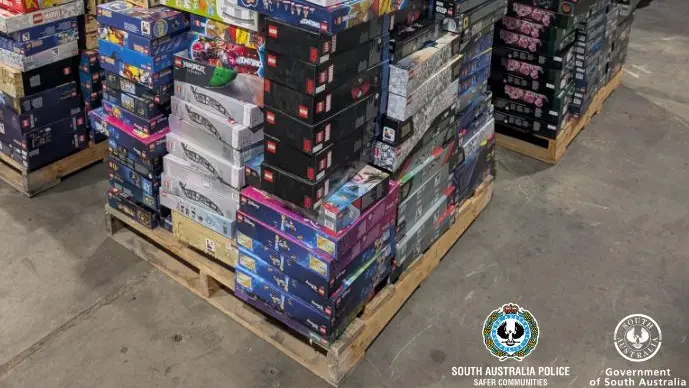 Australský pár nakradl stavebnice Lego za 4,7 milionu a ukryl je v garáži