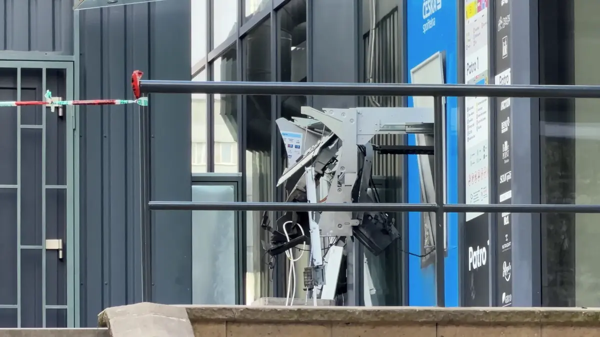 Policie zadržela čtyři podezřelé, kteří měli v Praze odpálit bankomaty