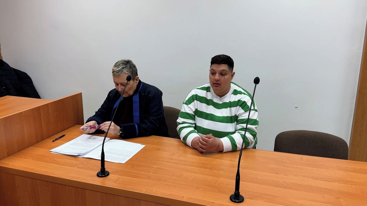 Lupička přepadla v Plzni benzínku a pak na sebe nechala zavolat policii. Soud ji na 3 roky poslal do vězení