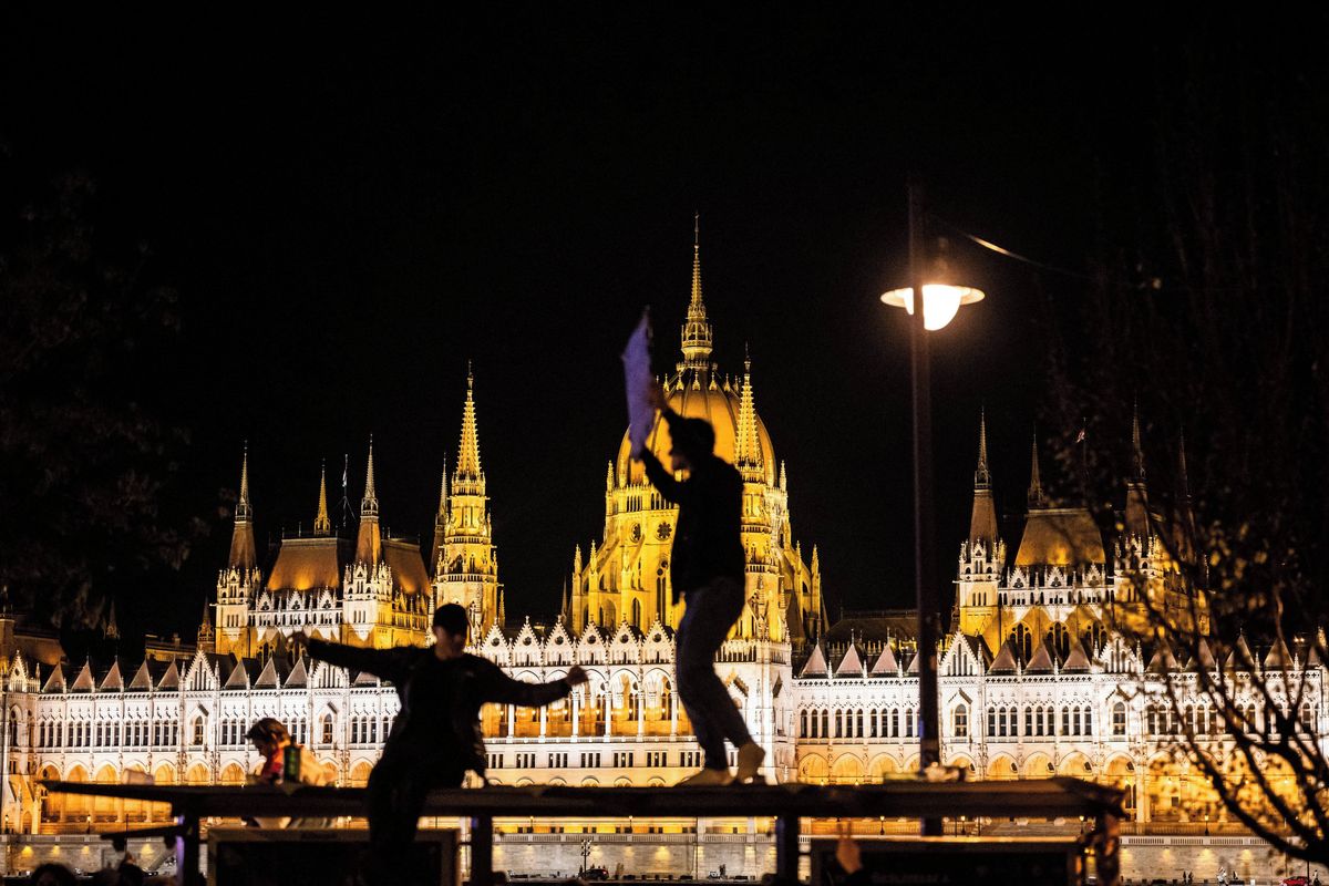 Vítězný tanec pravděpodobného příštího maďarského ministra nadchl sociální sítě