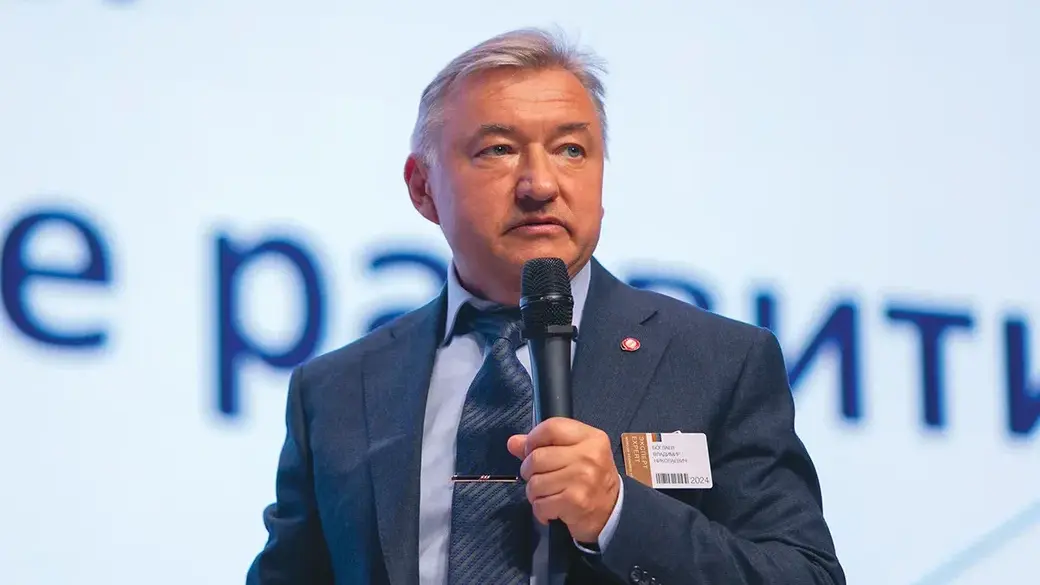 Rusku hrozí vážná ekonomická krize, varuje šéf tamní továrny