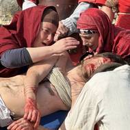 V kulisách hradu Lipý znovu ukřižovali Krista