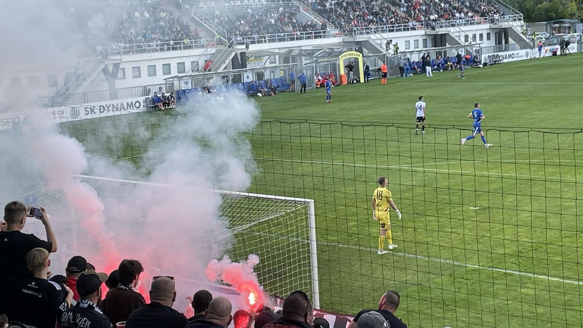 Nejistý osud fotbalového Dynama na jihu Čech. Co bude dál, nikdo neví