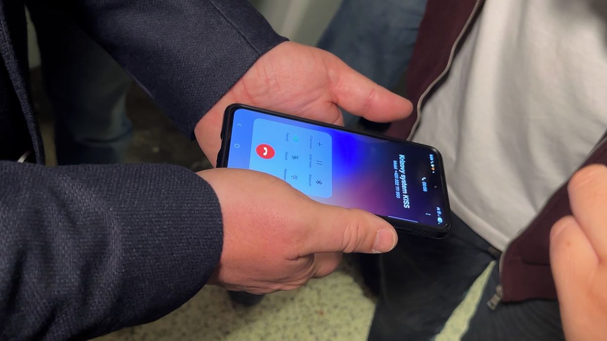 Prvních sedm škol v Ústeckém kraji má systém rychlého varování. Pomoci má i v případě útoku střelce