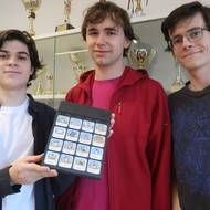 Komunikátor pro autistické děti je dílem týmu studentů z Plzně: Andrie Salivona, Václava Straky a Jana Ocelíka.