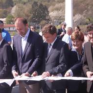 Slavnostní otevření Dvoreckého mostu se konalo 17. dubna.