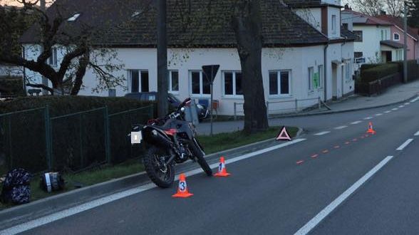 Sedm motorkářů za den. Záchranáři a policisté v Plzeňském kraji měli se v sobotu plné ruce práce