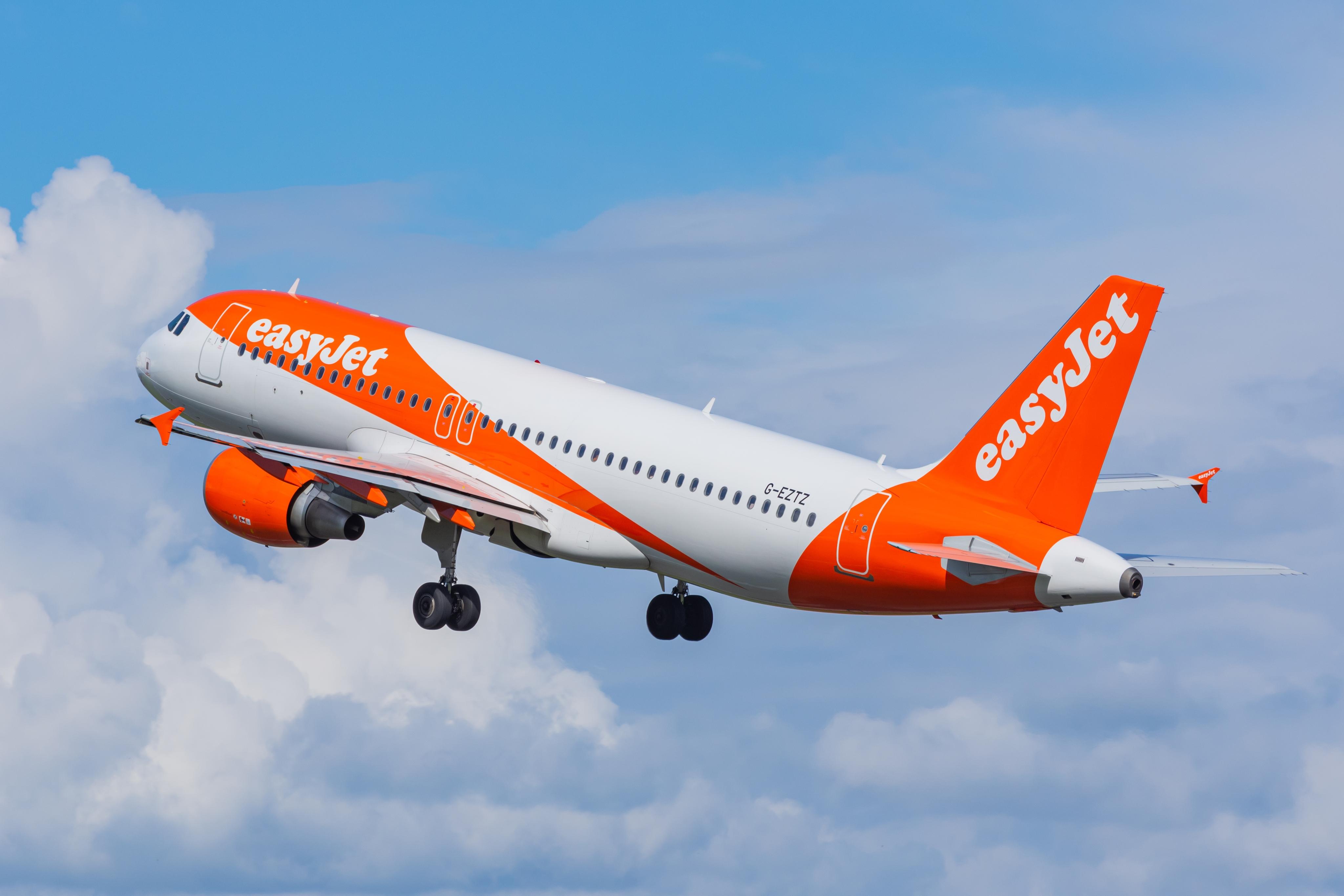 Aerolinky easyJet souhlasí s nabídkou na převzetí od Apollo Global