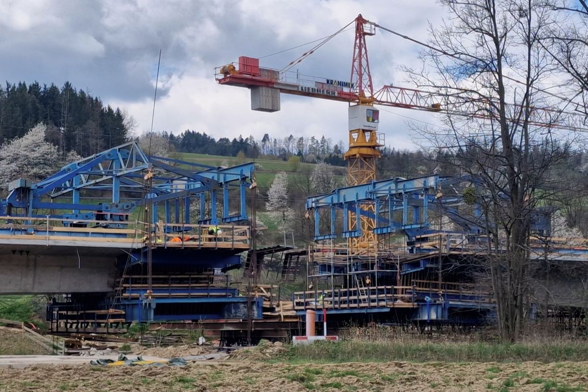 Mezi Vsetínem a Meziříčím roste nová silniční tepna Valašska