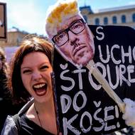 Jeden z osobnějších transparentů směrem k ministru Klempířovi. 