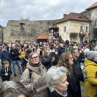 V kulisách hradu Lipý znovu ukřižovali Krista