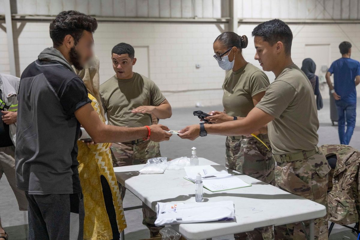 Afgháncům za pomoc spojencům slibovali přesídlení do USA. Místo toho mohou skončit v Kongu