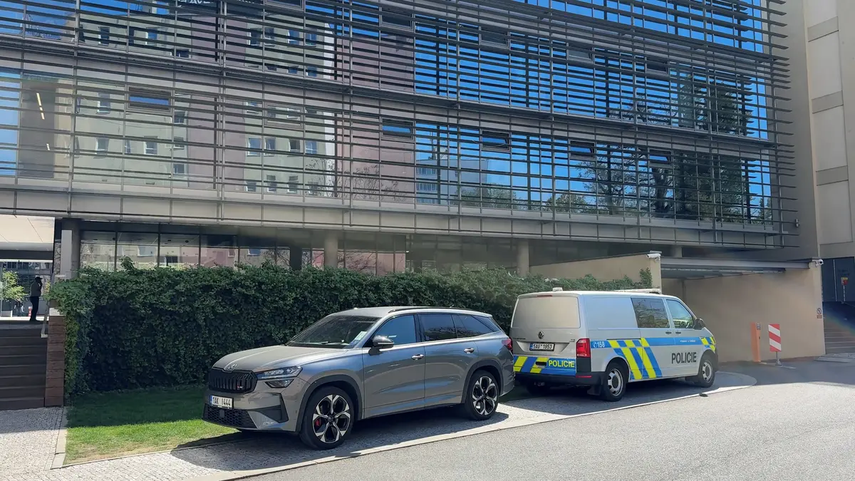 Policisté prohledávají sídlo Unicornu v Praze