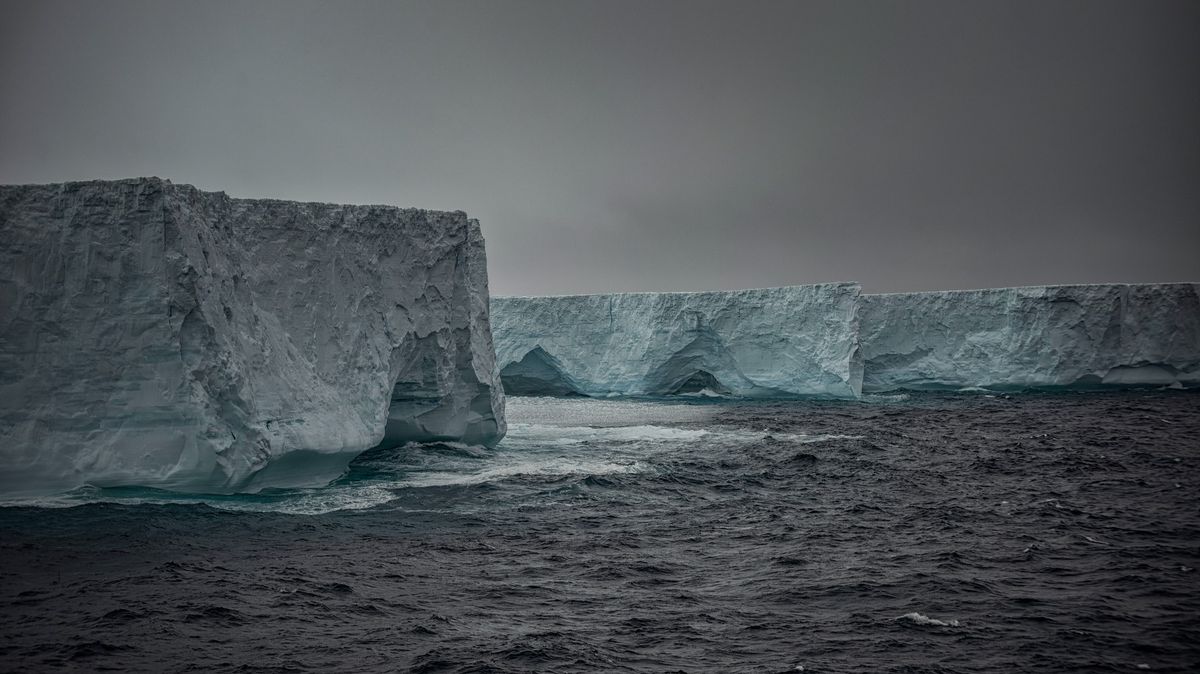 Expedice u Antarktidy objevila ostrov, který není v mapách