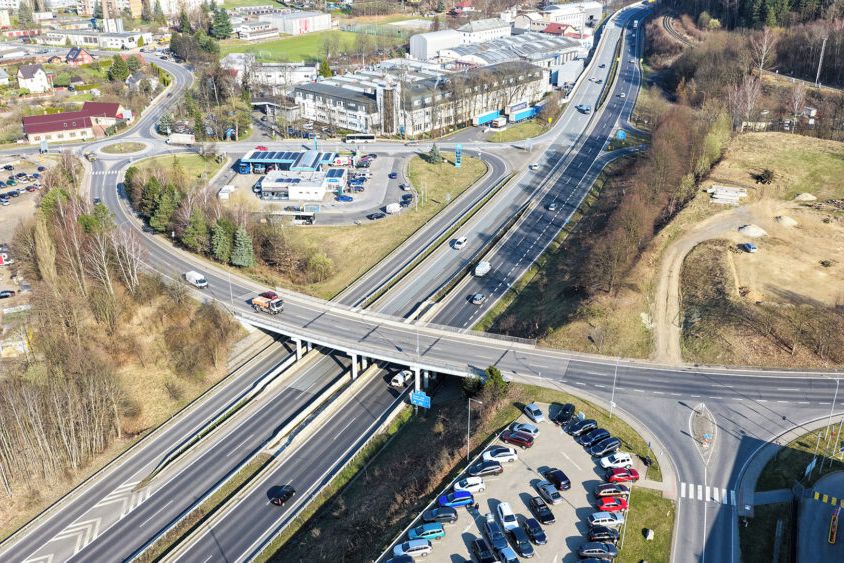 U Hodkovic silničáři postaví nový most přes I/35. Bourání starého zastaví tento týden dopravu 