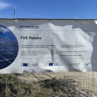 Obří projekt u Kuřívod vyjde na více než půldruhé miliardy korun, jak prozrazuje tato plachta.