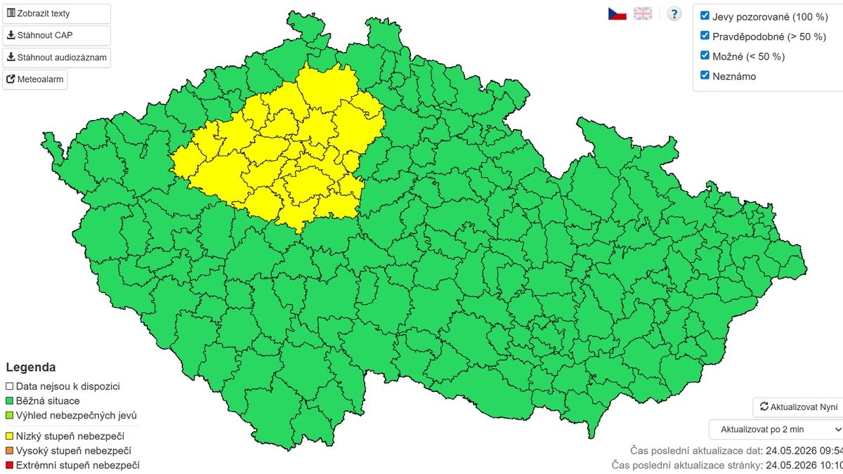 Ve středních a severozápadních Čechách hrozí požáry