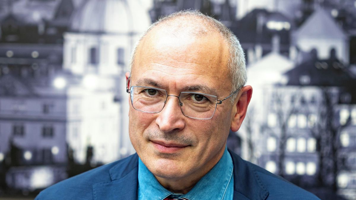 Očekáváme, že válka na Ukrajině skončí příští rok, řekl Novinkám Chodorkovskij