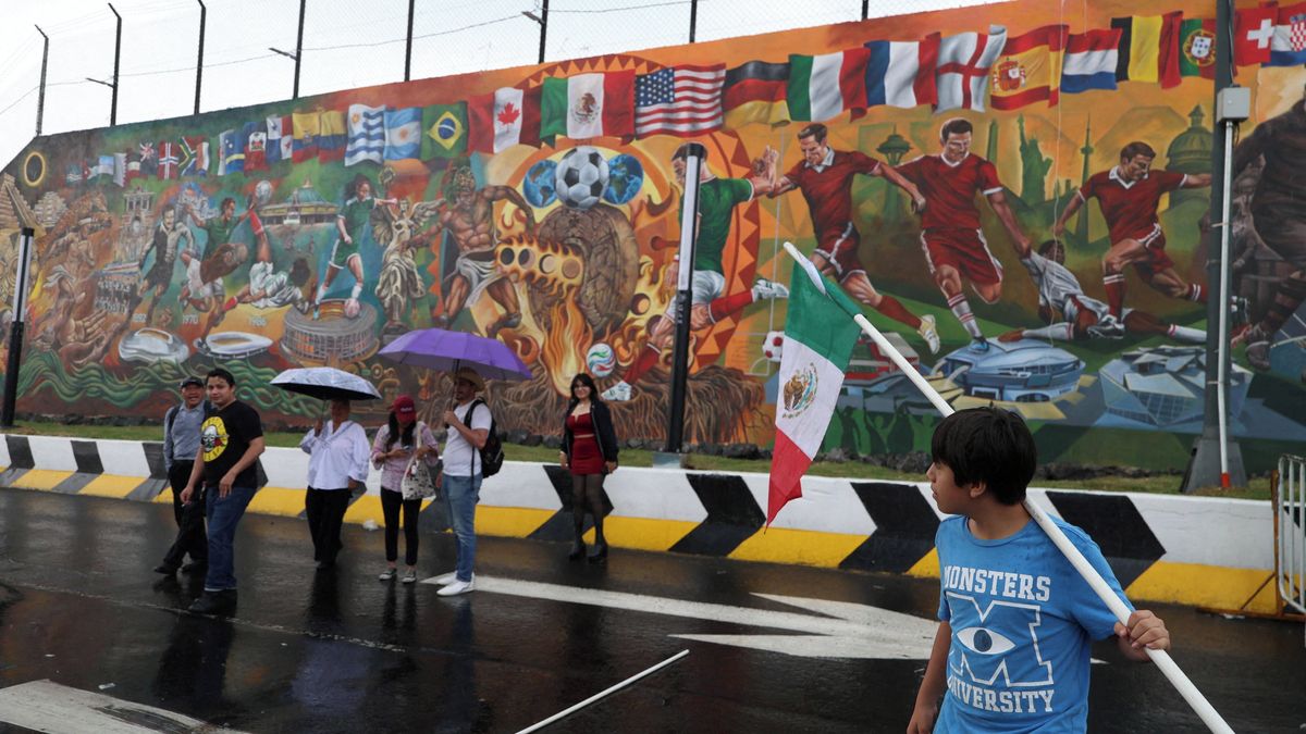 Největší štětcem malovaný mural míří do Guinnessovy knihy rekordů. Je v Mexiku a oslavuje fotbal