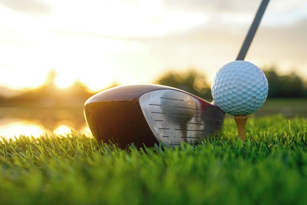 V rybníčku golfového hřiště ve Francii našli přes deset tisíc míčků