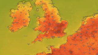 Evropu spalují rekordní vedra. Anglie hlásí 35 °C, Francie míří ke 40 °C